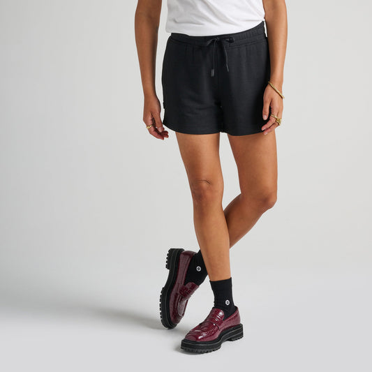 Stance Women's Shelter Short Black |model